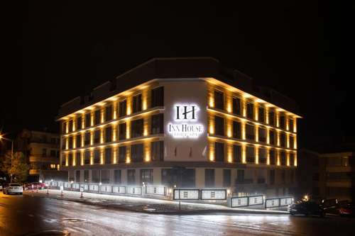 www.innhouseloftspa.com
