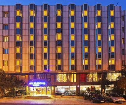 www.hotelallseasons.com