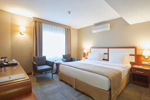 www.polatdemirhotel.com