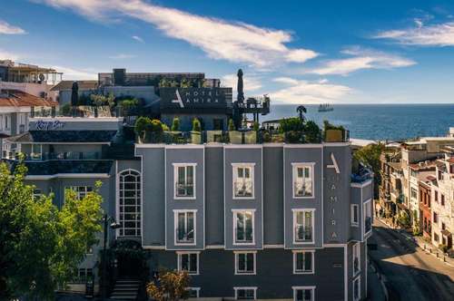 www.hotelamira.com