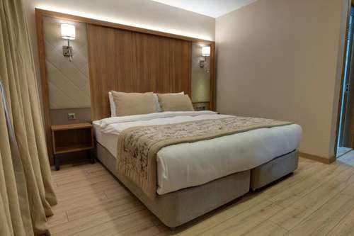 www.istporthotels.com
