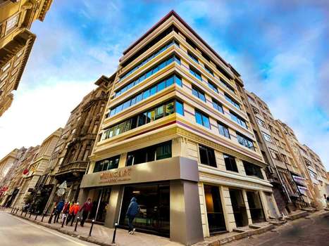 www.weingarthotel.com