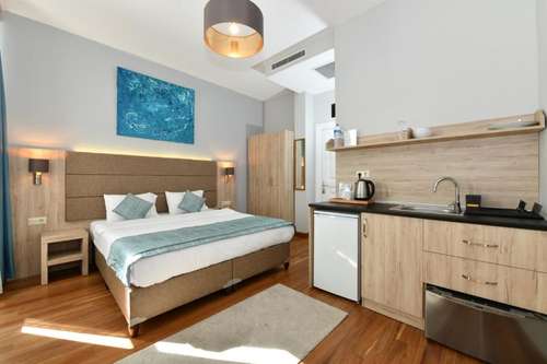www.andihotel.com