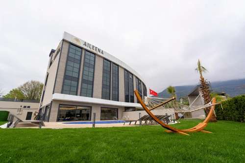 www.aileenahotel.com