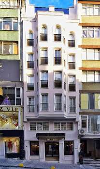 www.seraihotel.com