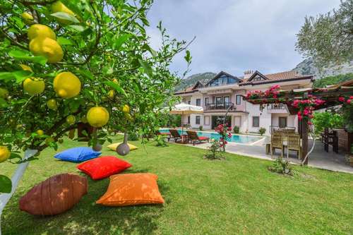 www.gocekarionhotel.com