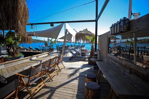 www.elistahotel.com