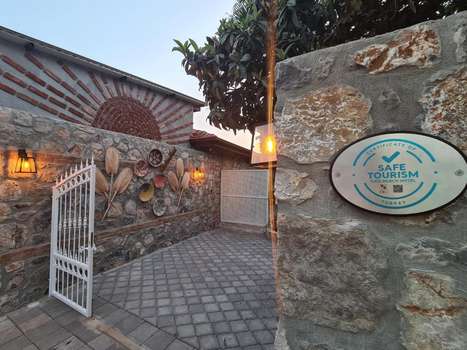 www.ilkizhoteloludeniz.com