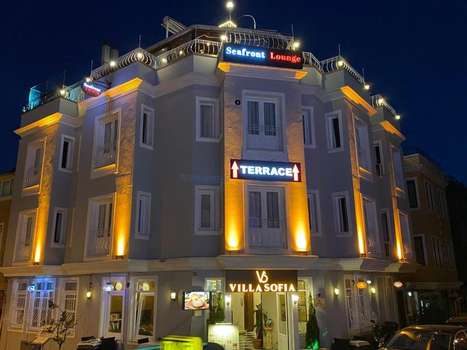 www.villasofiaotel.com