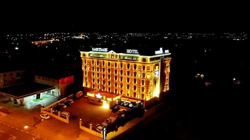 www.emirtimeshoteltuzla.com