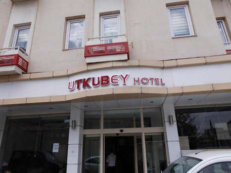 www.utkubeyotel.com