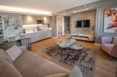 www.valentesuites.com
