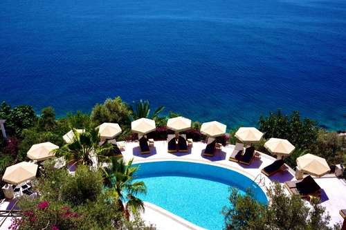 www.villahoteltamara.com
