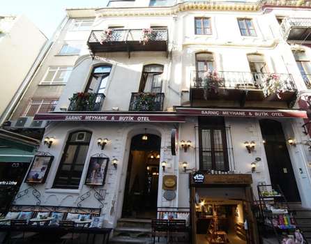 www.sarnicmeyhaneveotel.com