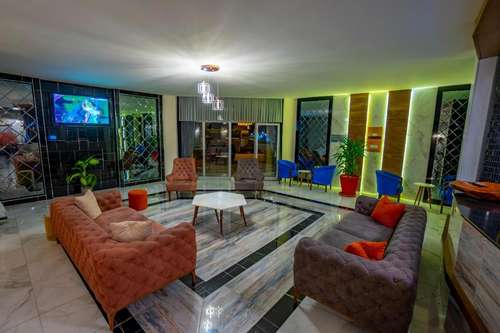 www.tucasagelidonyahotel.com