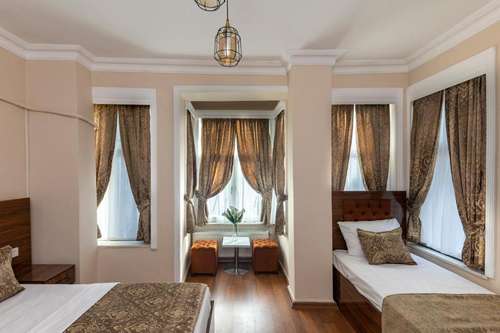www.greyhousehotel.com