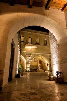 www.osmanbeycavehouse.com