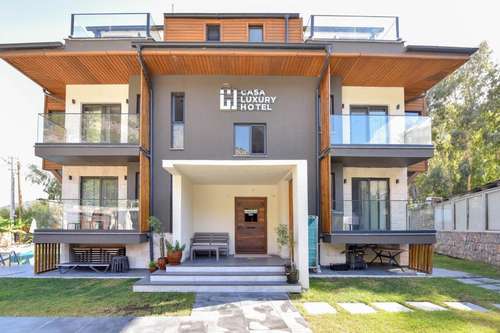 www.casaluxuryhotel.com