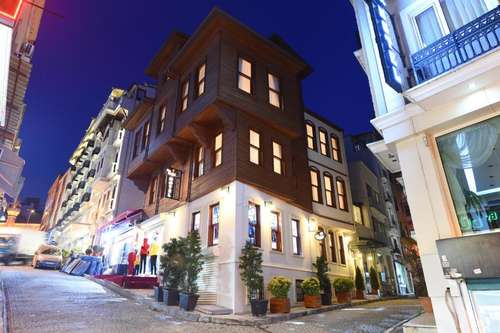 www.elykahotel.com