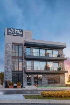 www.melanjairporthotel.com