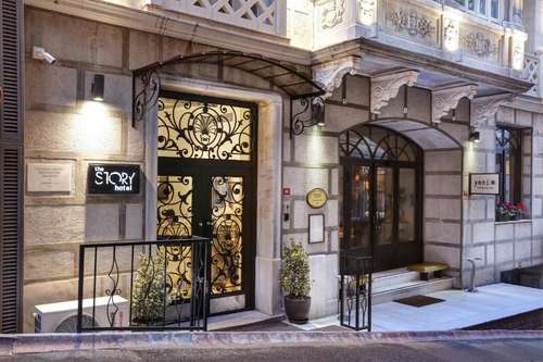www.thestoryhotelpera.com