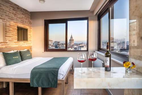 www.theperahotel.com