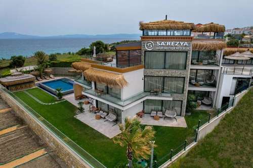 www.sarezyahotel.com