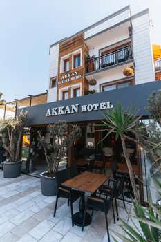 www.akkanhotels.com