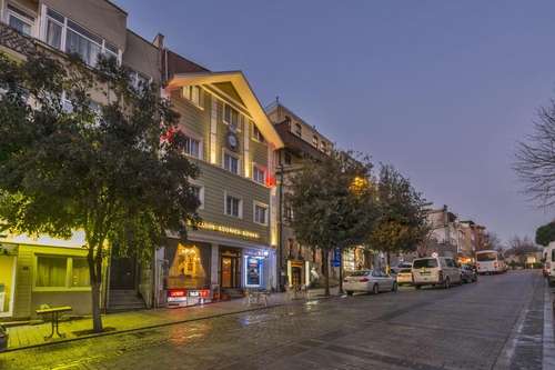 www.istanbulholidayhotel.com
