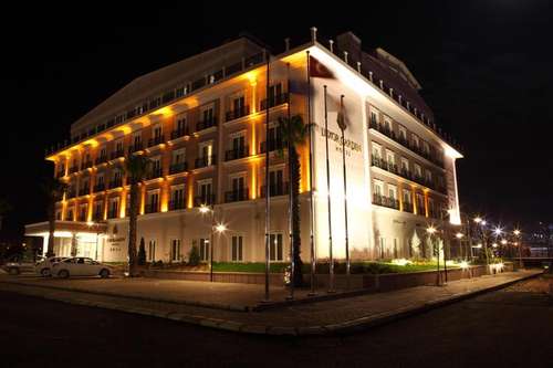 www.luxorgardenhotel.com