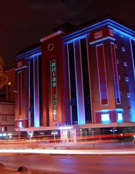 www.rhisshotelbostanci.com