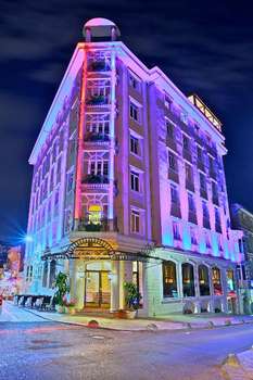 www.hotelipekpalas.com
