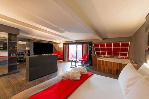 www.hotelfavori.com