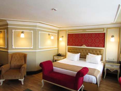 www.kadikoyparksuites.com