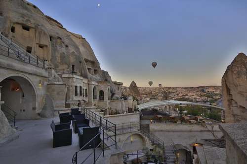 www.vezircavesuites.com