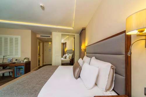 www.morionehotels.com