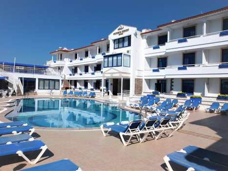 www.victoriasuiteotel.com