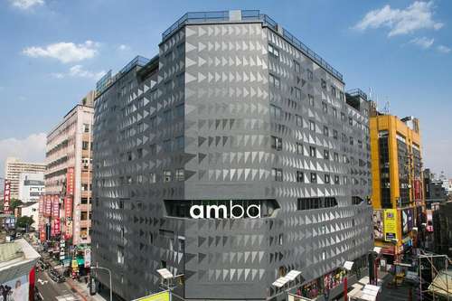 www.amba-hotels.com
