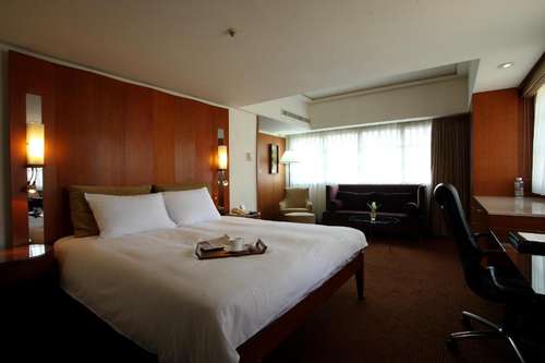 www.gloriahotel.com