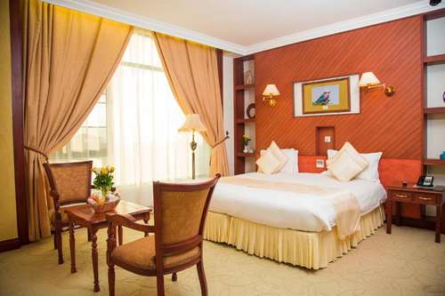 www.palacehotelarusha.com