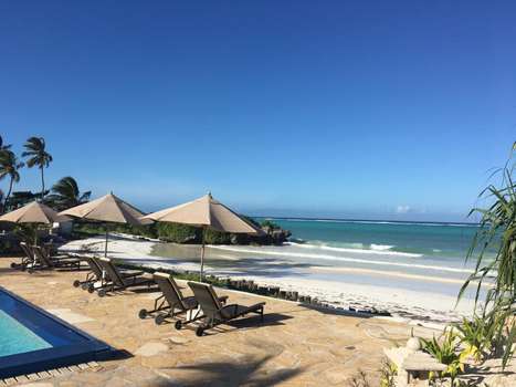 www.jafferjibeachretreat.com