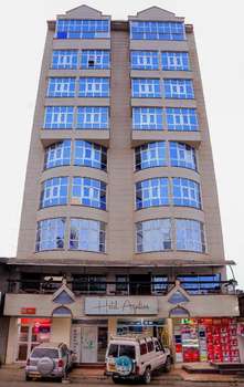 www.hotelaquiline.co.tz