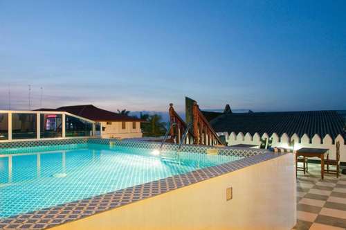 www.forodhaniparkhotel.com