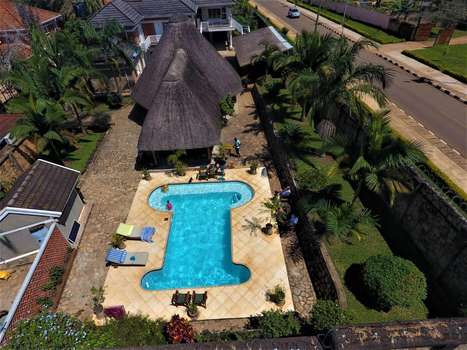 www.entebbepalmhotel.org