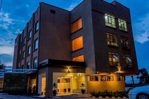 www.canary-hotel.com