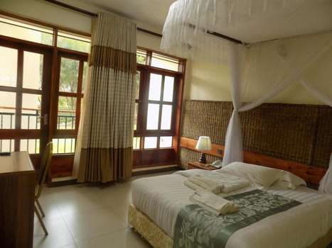 www.kalyacourtshotel.com