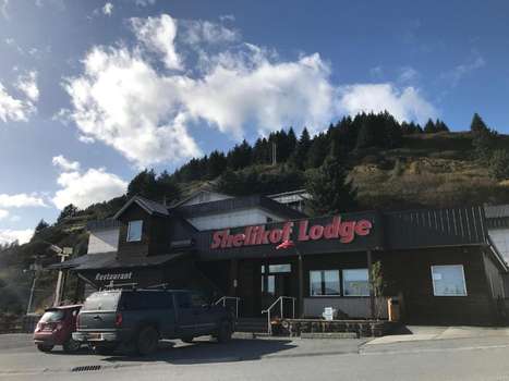 www.shelikoflodgealaska.com