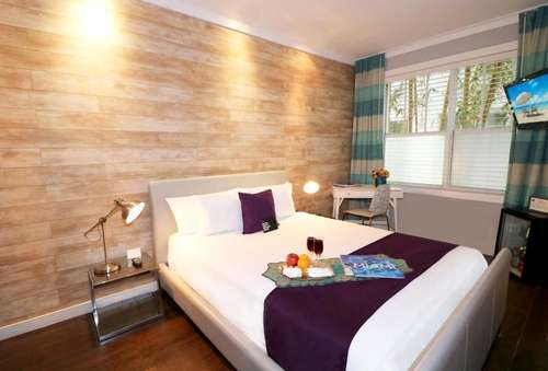 www.hotelshelley.com