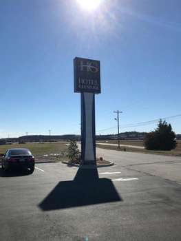 www.hotelglenpool.com