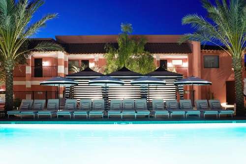 www.sandshotelandspa.com